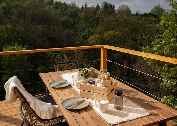 Zebi Vendeghaz Zebegény