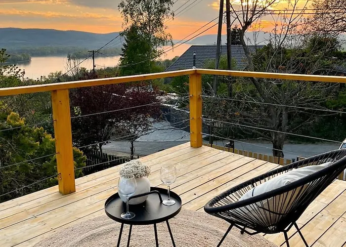 Zebi Vendeghaz Zebegény