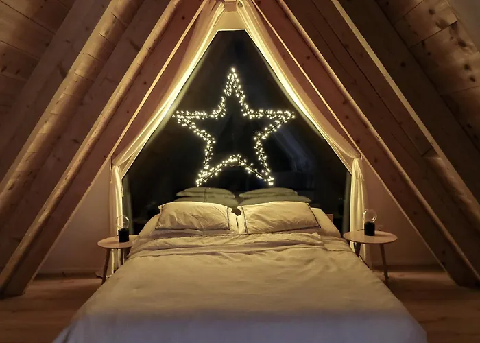 Zebi Vendeghaz 아파트 *